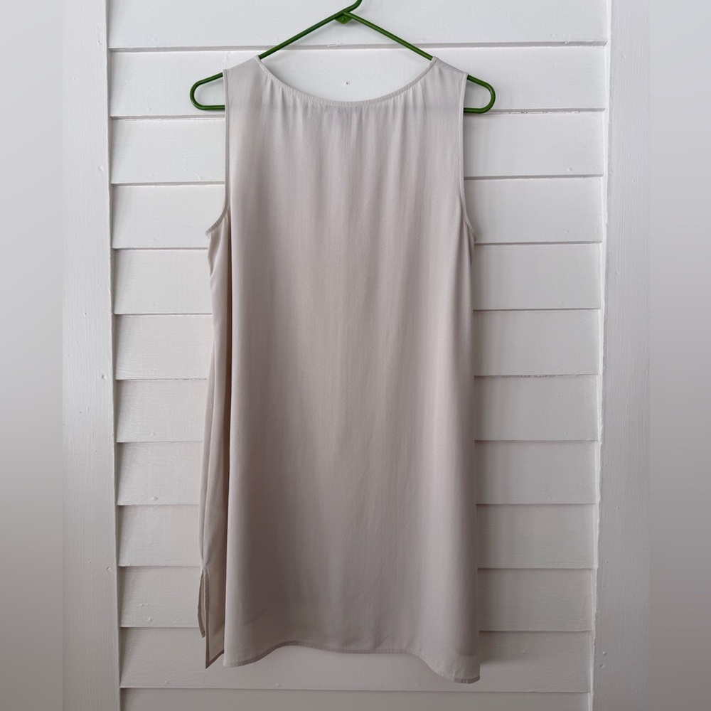 Eileen Fisher | 100% Silk Sleeveless Shift Dress Cream Size Small - Picture 2 of 6